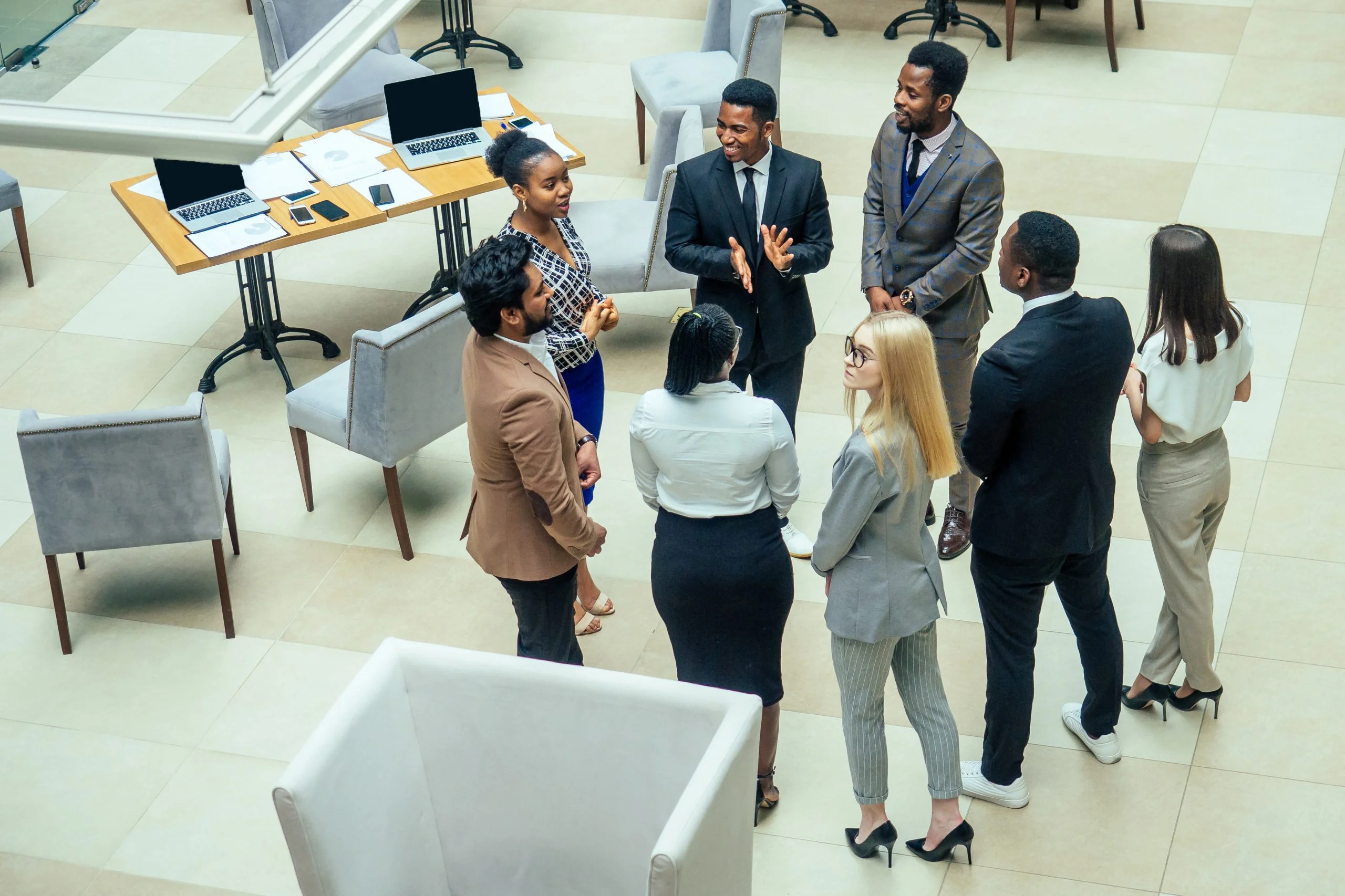 asian-business-person-multiracial-diversity-business-people-form-by-different-races-indian-malay-indonesian-chinese-african-modern-room-shopping-mall-scaled asian-business-person-multiracial-diversity-business-people-form-by-different-races-indian-malay-indonesian-chinese-african-modern-room-shopping-mall-scaled